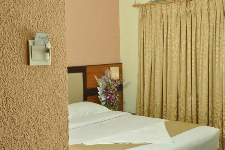 Moments Hotel Kalkutta Kültér fotó